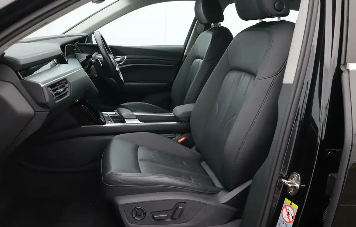 2020-audi-e-tron-50e-technik-big-14