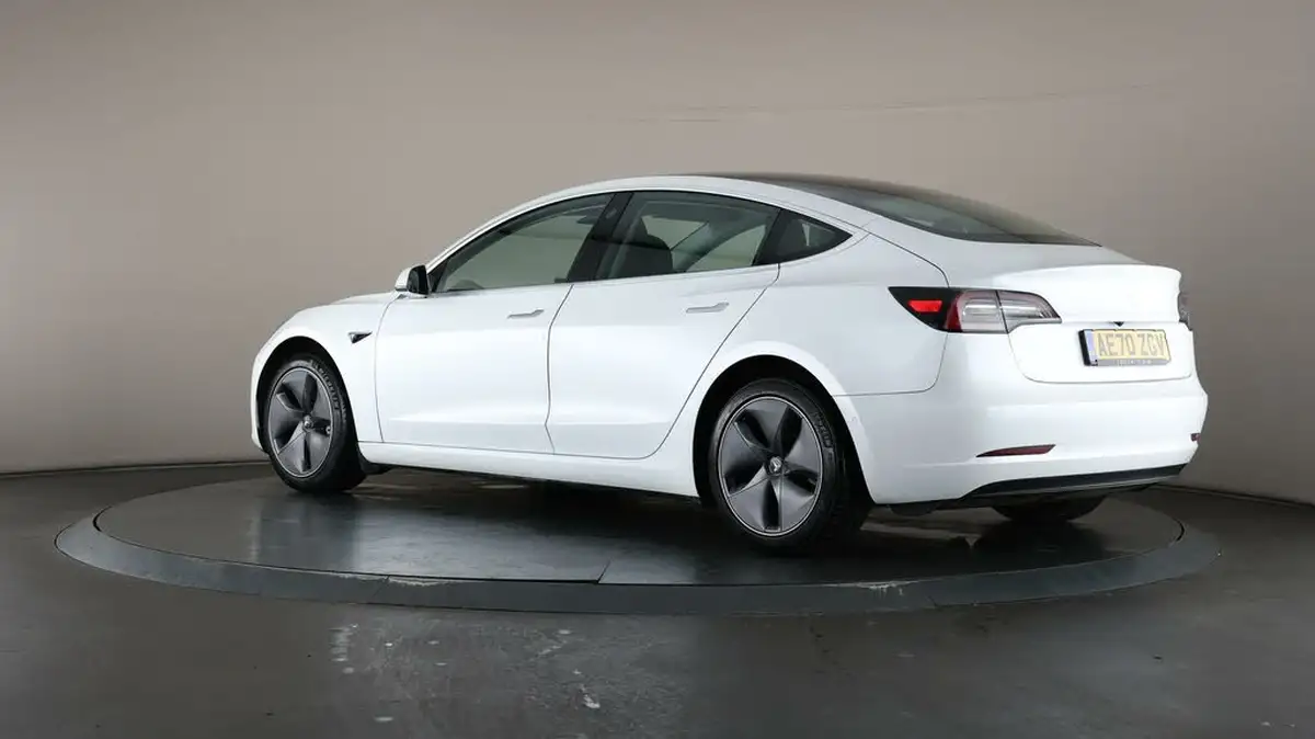 2020-tesla-model-3-e-standard-plus-big-70
