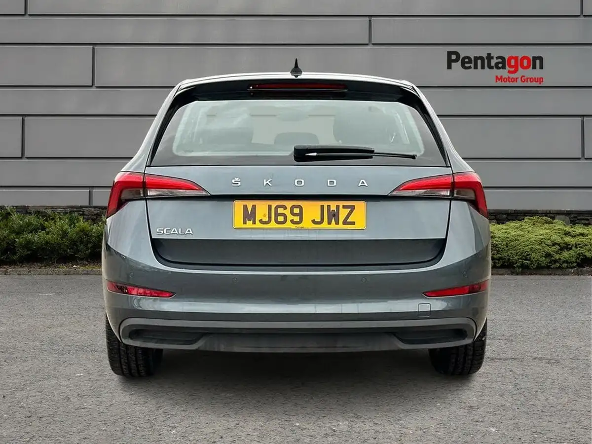 2019-skoda-scala-10-tsi-se-95ps-big-15