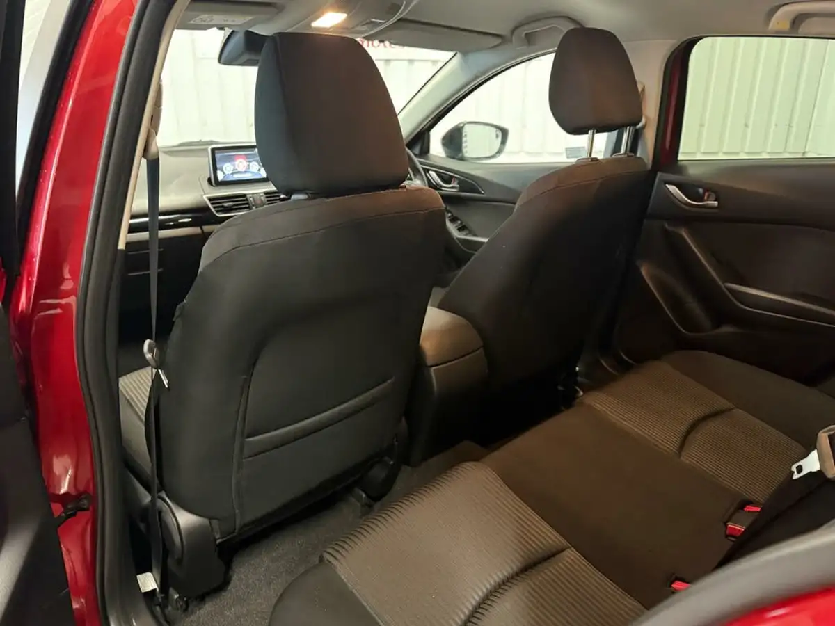 2015-mazda-mazda3-20-se-l-nav-hatchback-5d-big-10