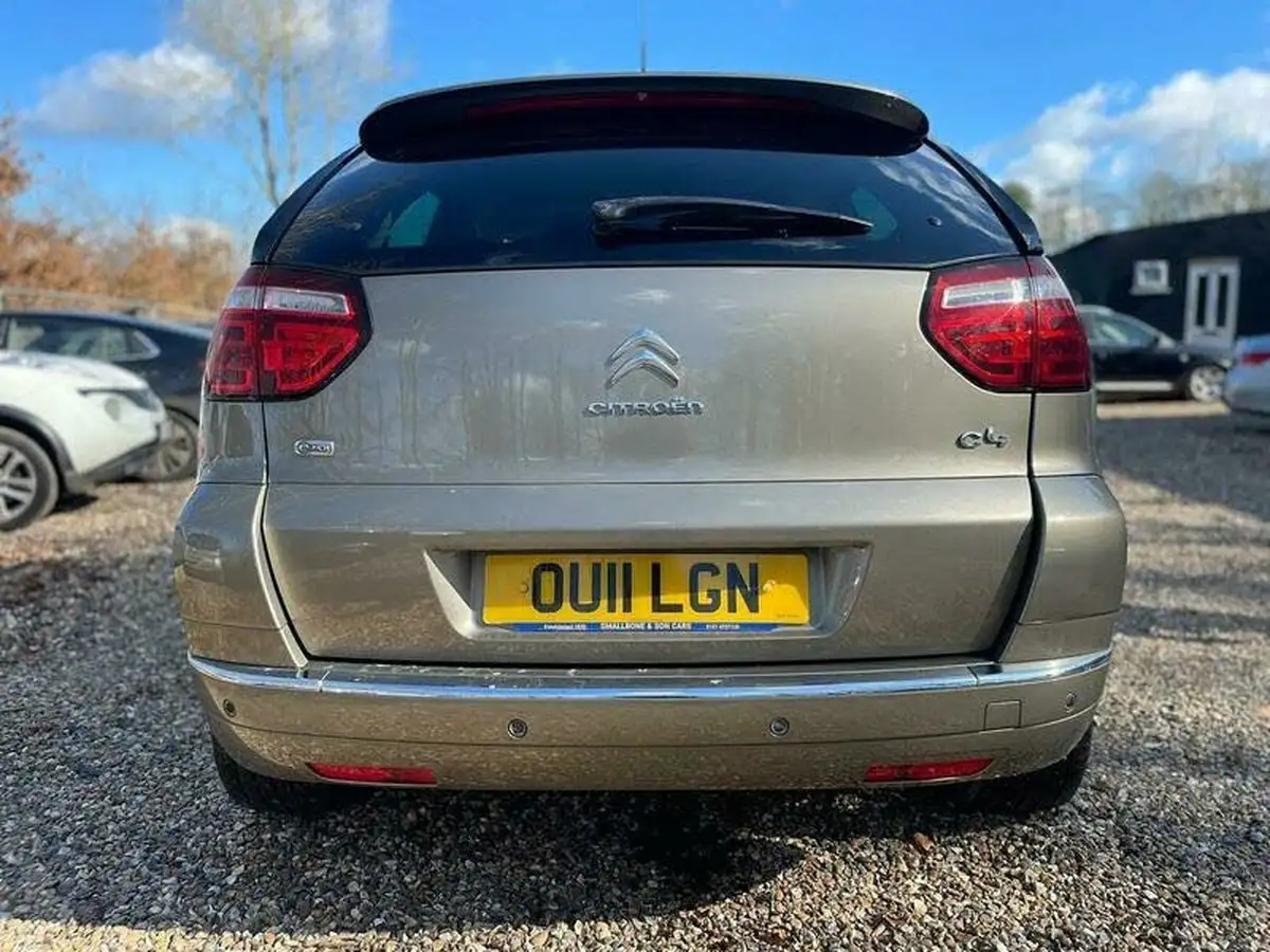 2011-citroen-c4-picasso-16td-exclusive-16-e-hdi-big-12