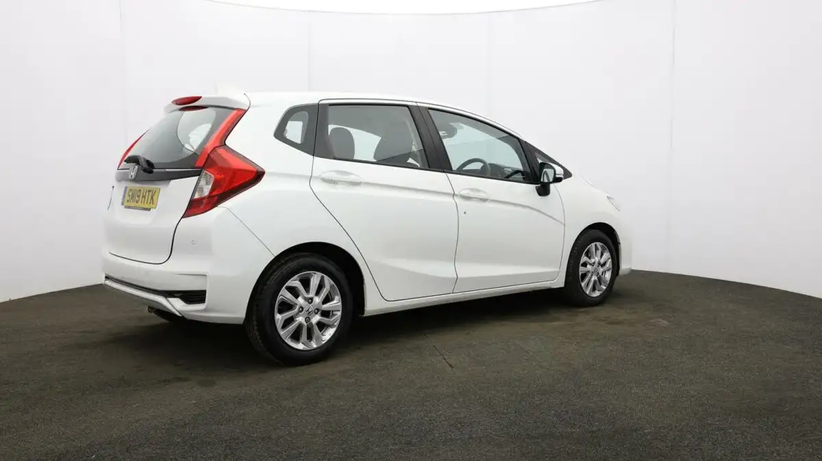2019-honda-jazz-13-i-vtec-se-big-49