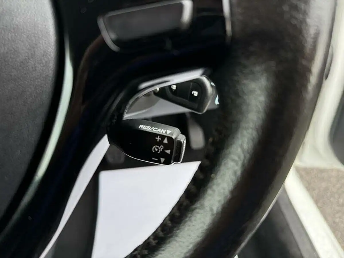 2015-citroen-c1-12-puretech-flair-edition-3d-big-21
