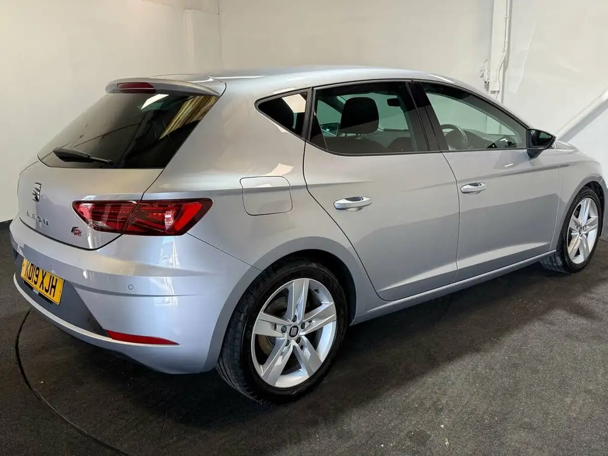 2019-seat-leon-15-tsi-evo-fr-130ps-hatchback-big-3