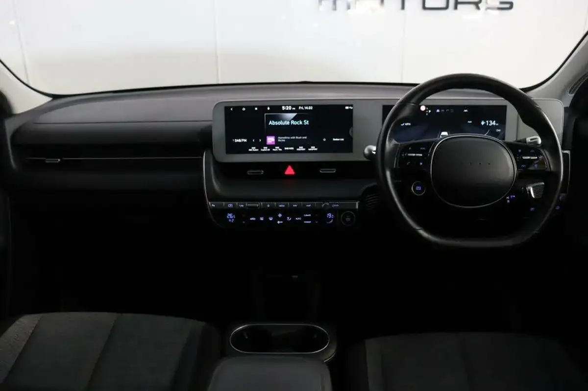 2021-hyundai-ioniq-5-e-premium-217ps-73kwh-rwd-big-6