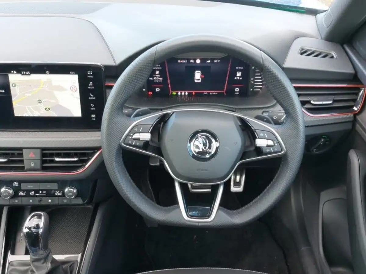 2024-skoda-kamiq-10-tsi-monte-carlo-116ps-dsg-big-6
