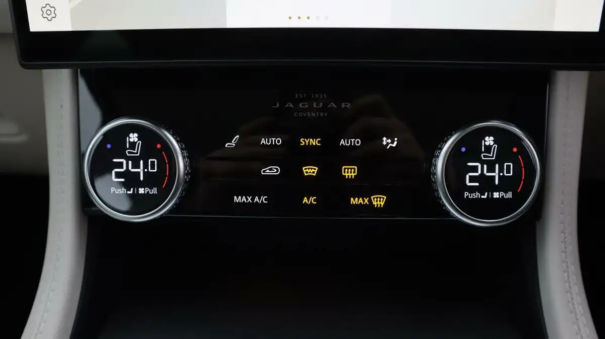 2021-jaguar-f-pace-20-d200-r-dynamic-se-mhev-big-12