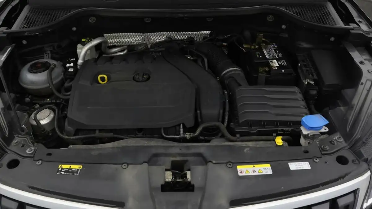 2022-skoda-karoq-15-tsi-se-l-dsg-big-18
