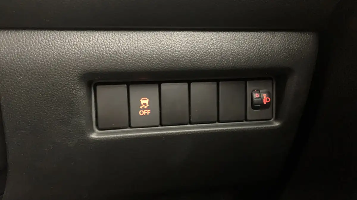 2017-suzuki-swift-10-boosterjet-sz-t-big-19