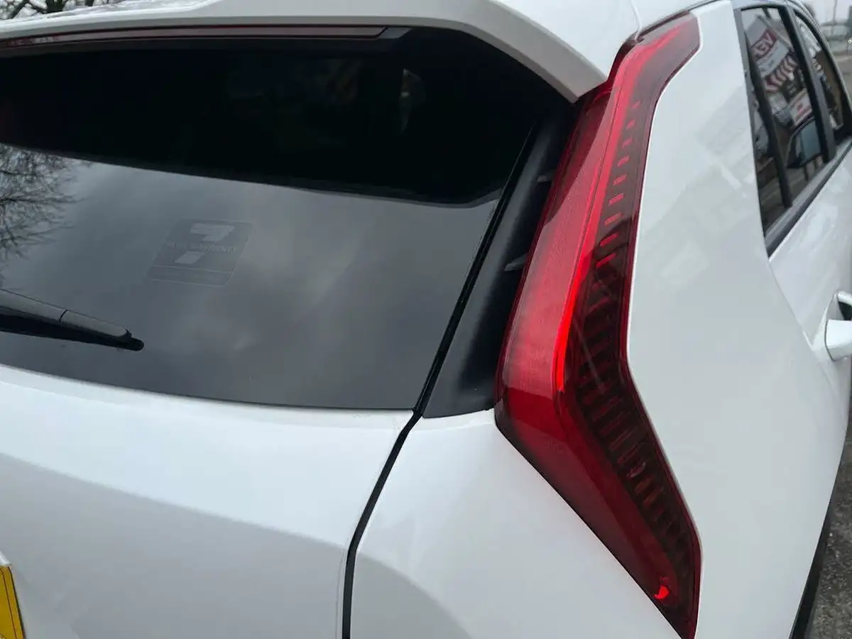 2022-kia-niro-16-gdi-139bhp-hev-132kwh-big-22