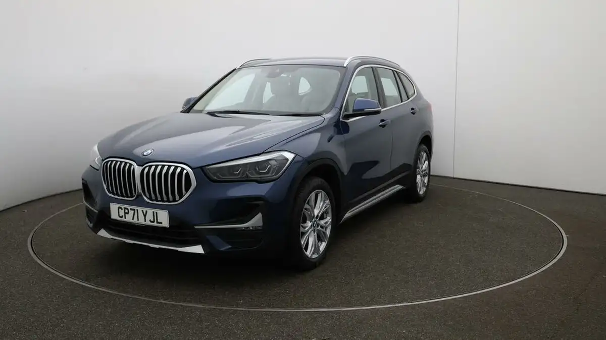 2022-bmw-x1-20td-sdrive18d-xline-sport-auto-big-30