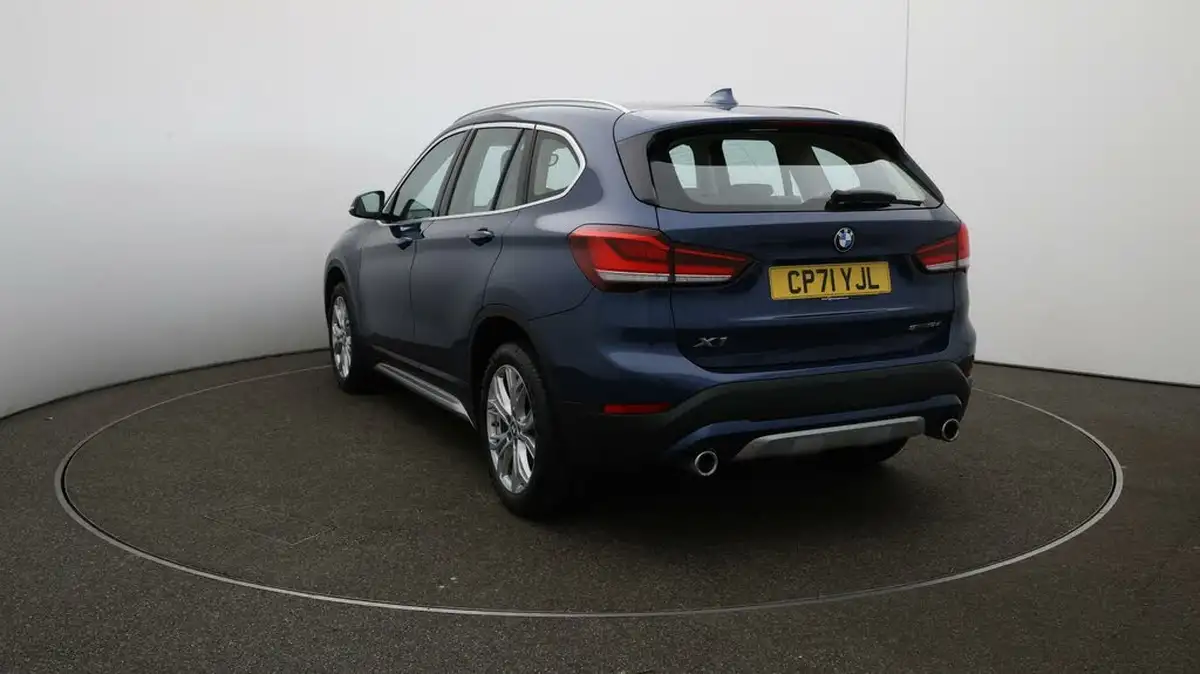 2022-bmw-x1-20td-sdrive18d-xline-sport-auto-big-54
