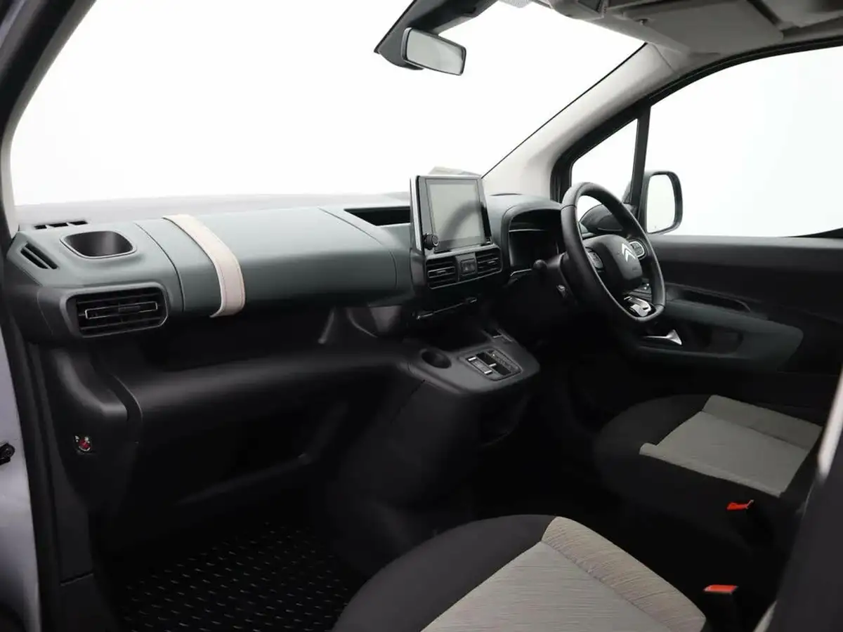 2023-citroen-berlingo-e-flair-xtr-m-size-big-8