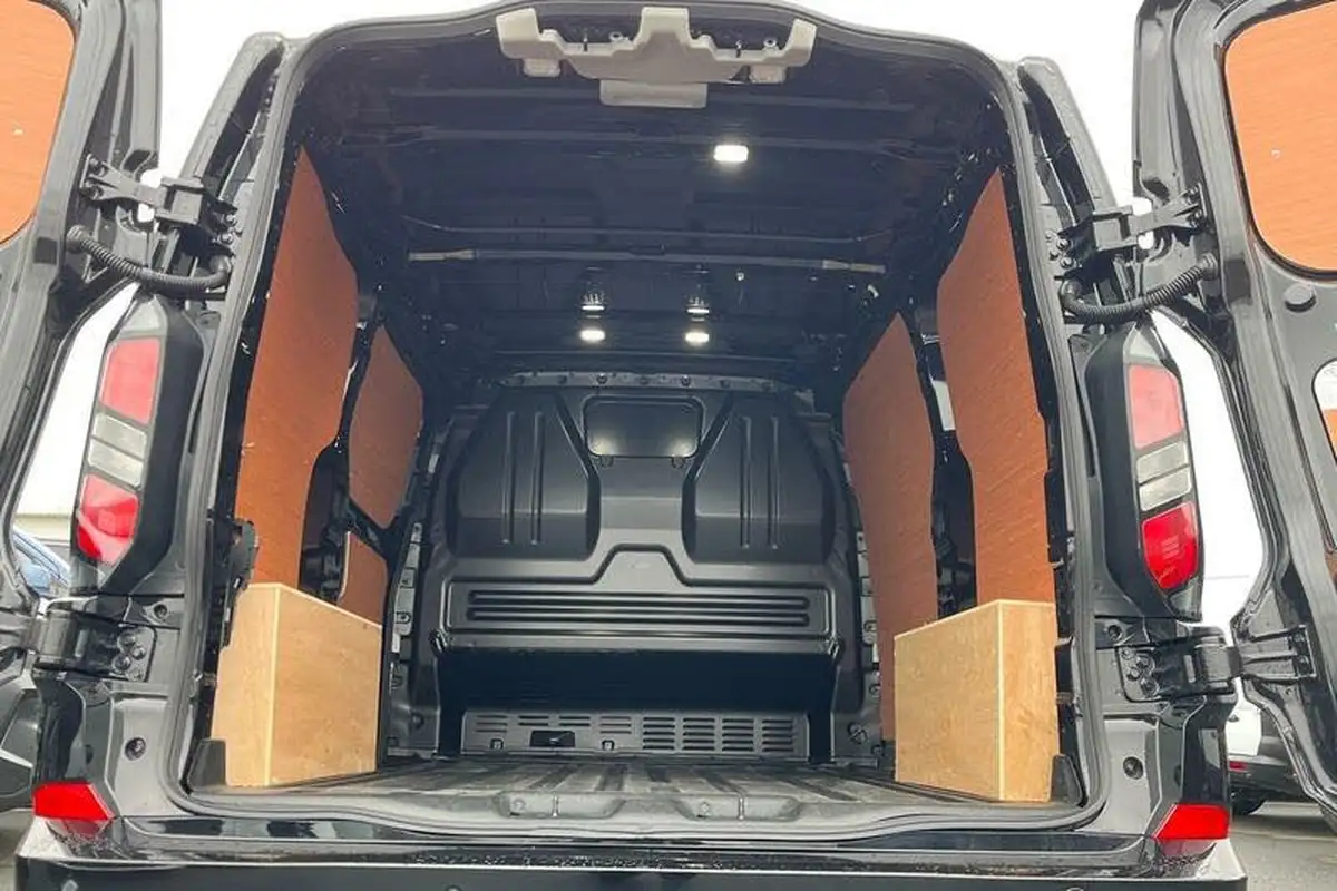 2023-ford-transit-custom-20tdci-300-l1h1-limited-136pseu6e-panel-van-1996cc-auto-big-10