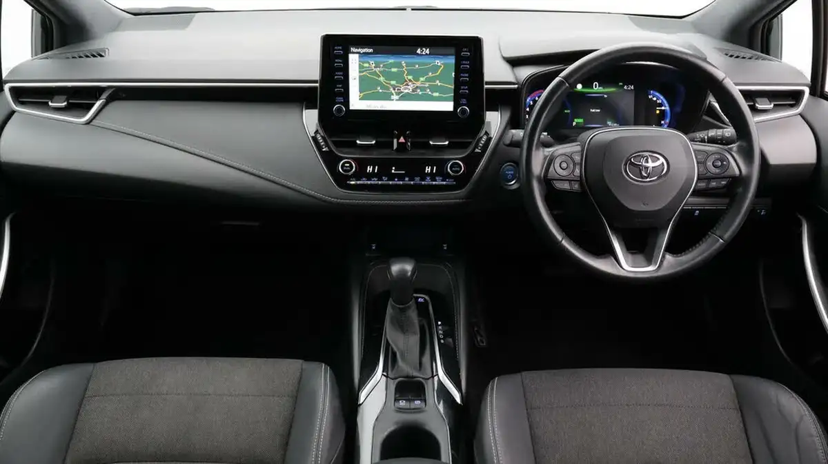2021-toyota-corolla-18-vvt-i-design-trk-hatchback-5d-big-13