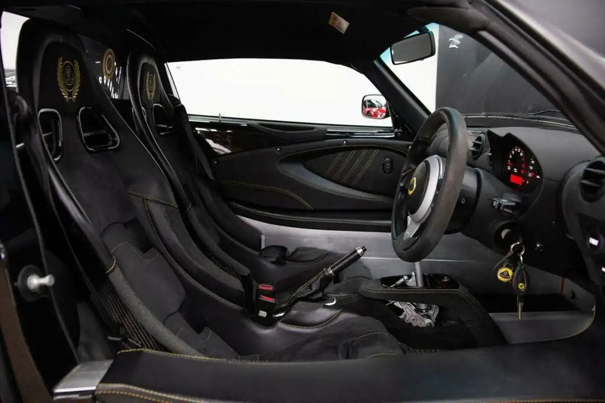 2018-lotus-elise-18-250-cup-big-30