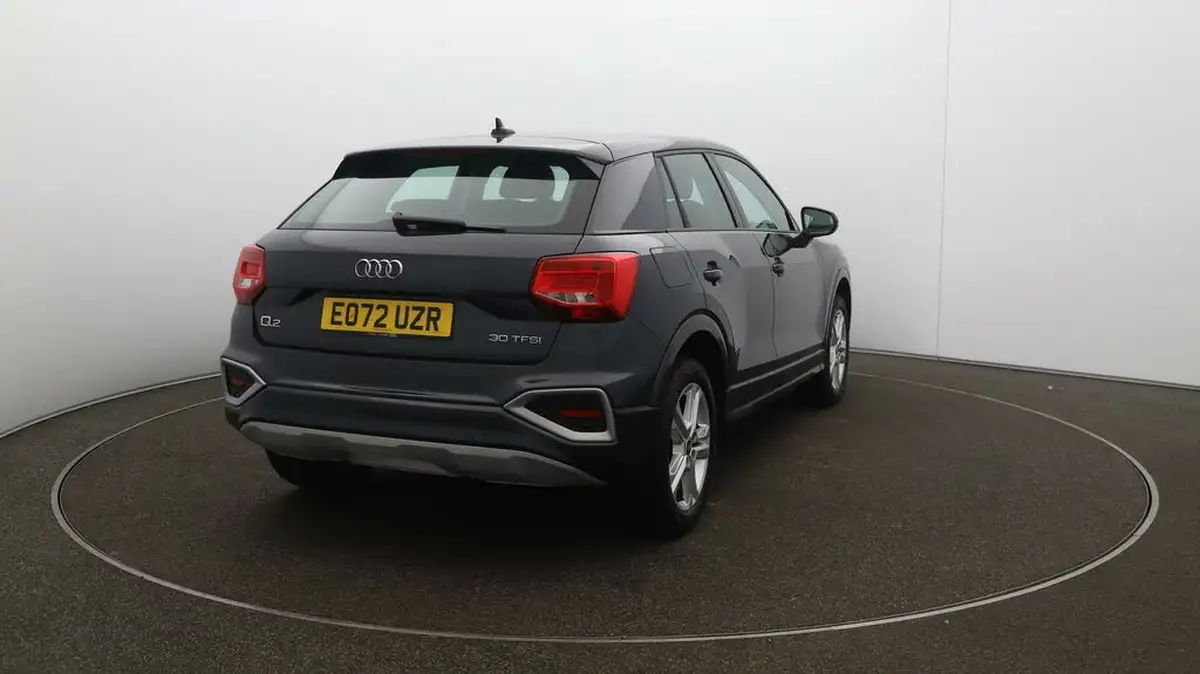 2022-audi-q2-10-30-tfsi-sport-big-46