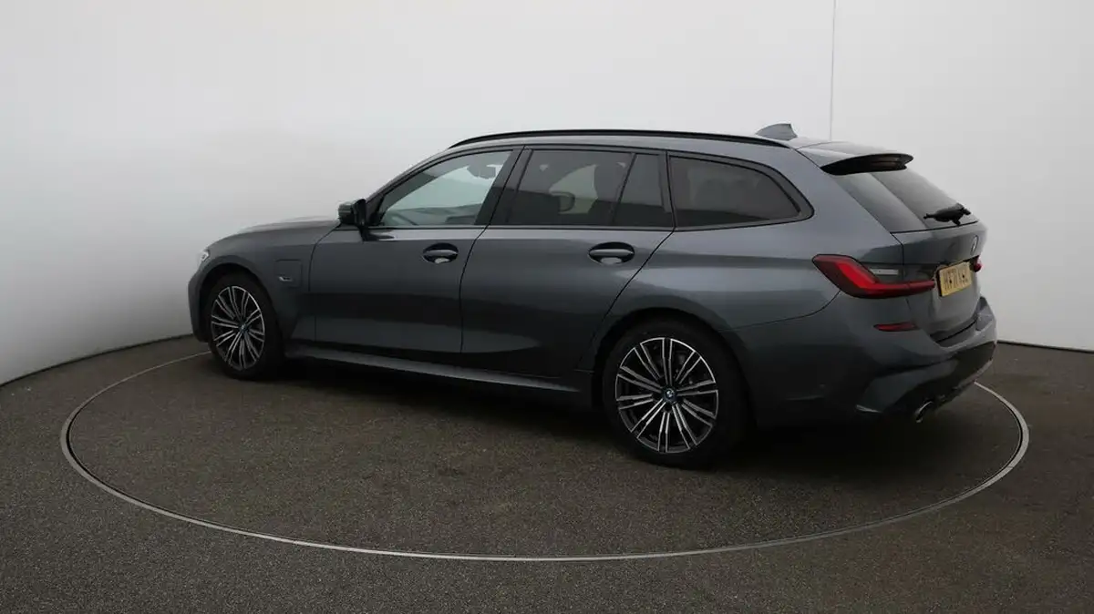 2022-bmw-3-series-20-330e-m-sport-touring-5d-big-30
