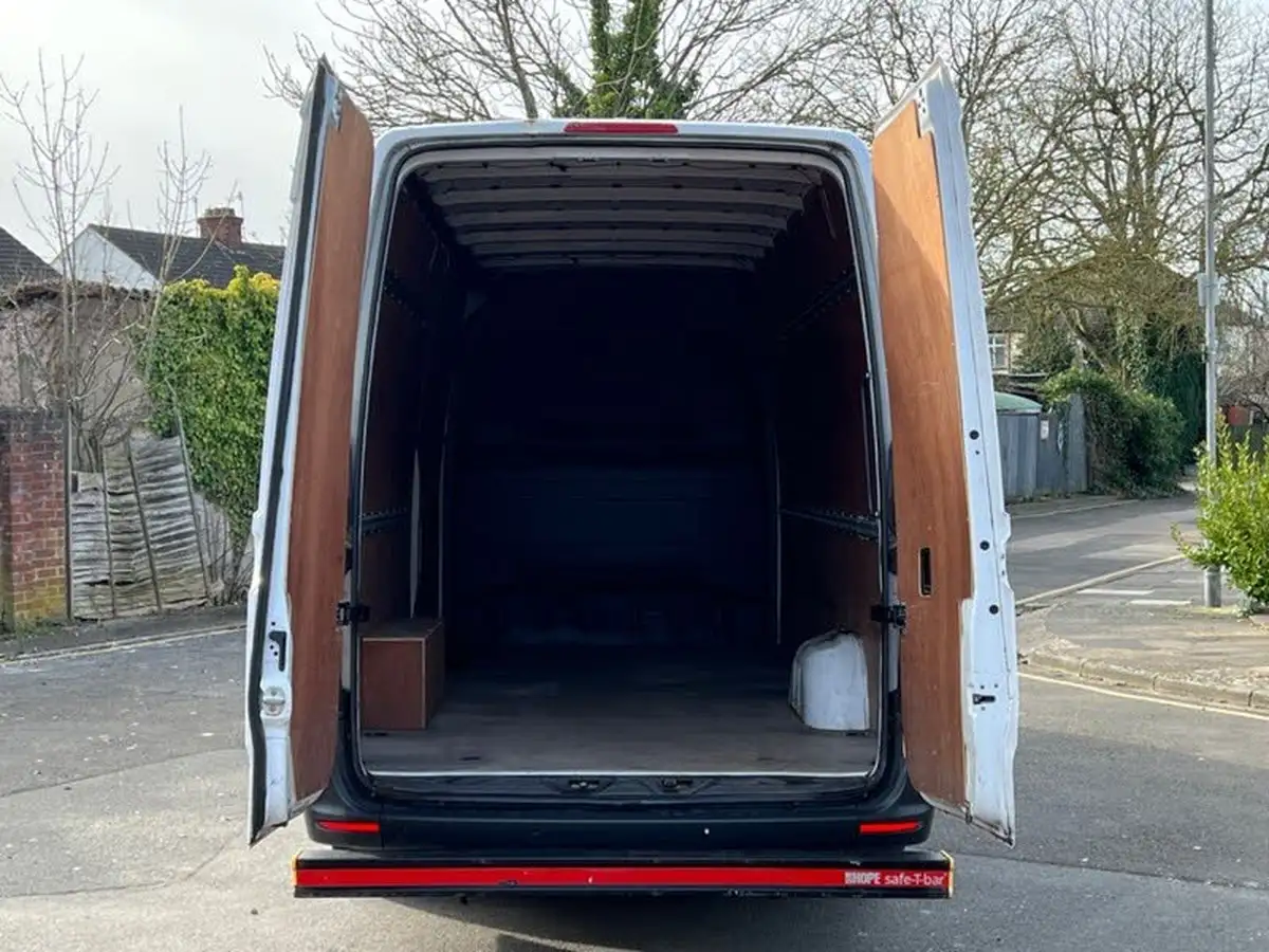 2020-mercedes-benz-sprinter-21cdi-314-l2h1-panel-van-rwd-eco-gear-360-big-25