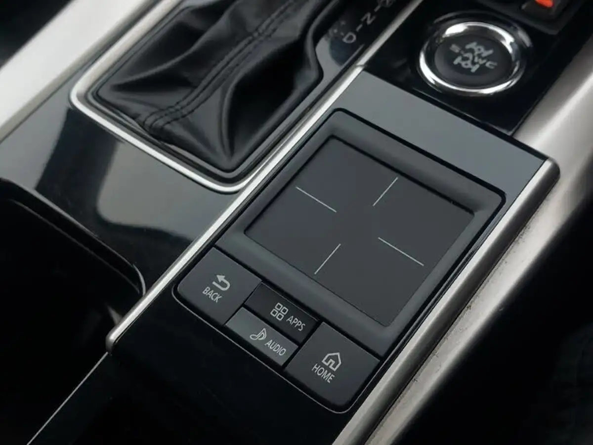 2021-mitsubishi-eclipse-cross-15-dynamic-4wd-auto-big-13