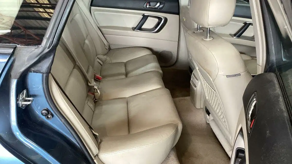 2006-subaru-outback-30-r-big-5