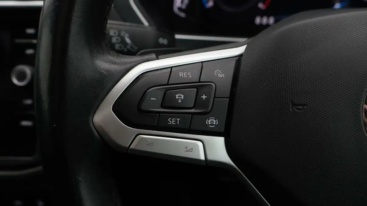 2020-volkswagen-tiguan-15-tsi-elegance-big-24