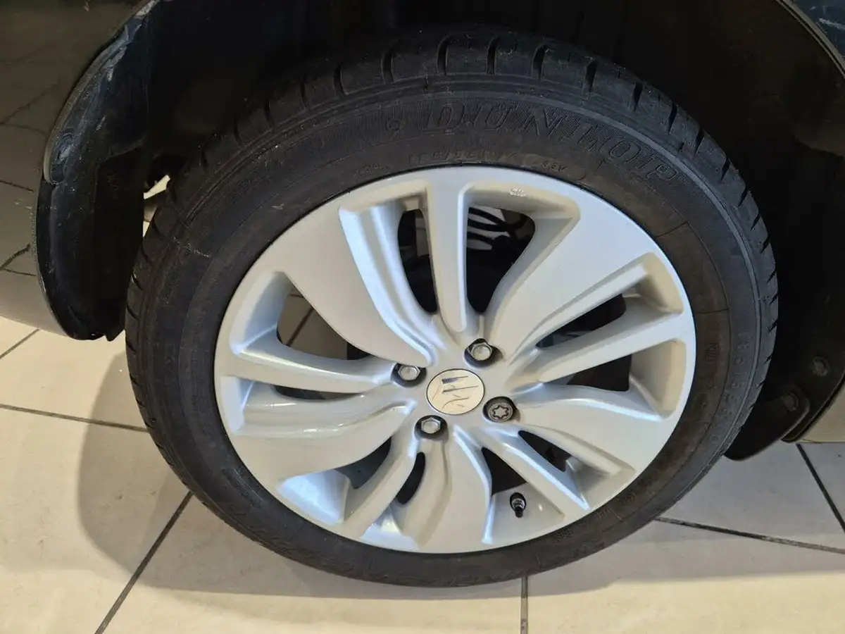2018-suzuki-swift-10-boosterjet-sz-t-111ps-big-30