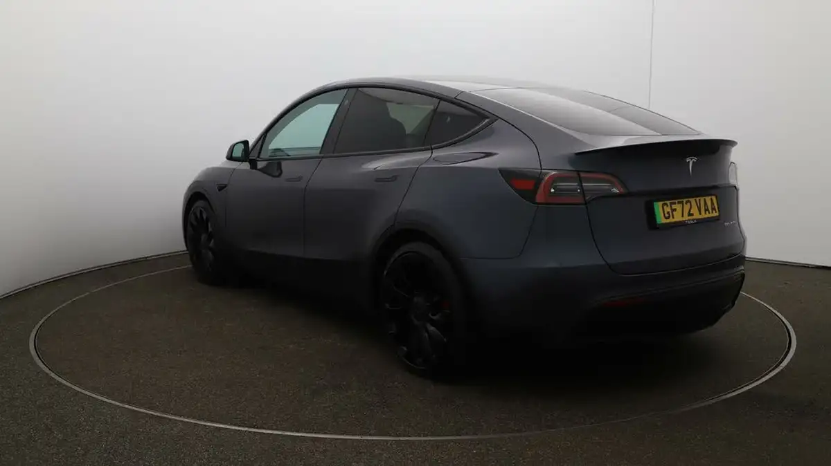 2022-tesla-model-y-e-performance-big-55