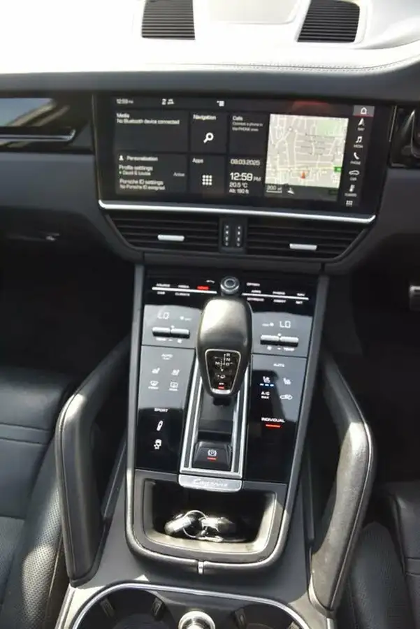 2018-porsche-cayenne-30-v6-s-big-41
