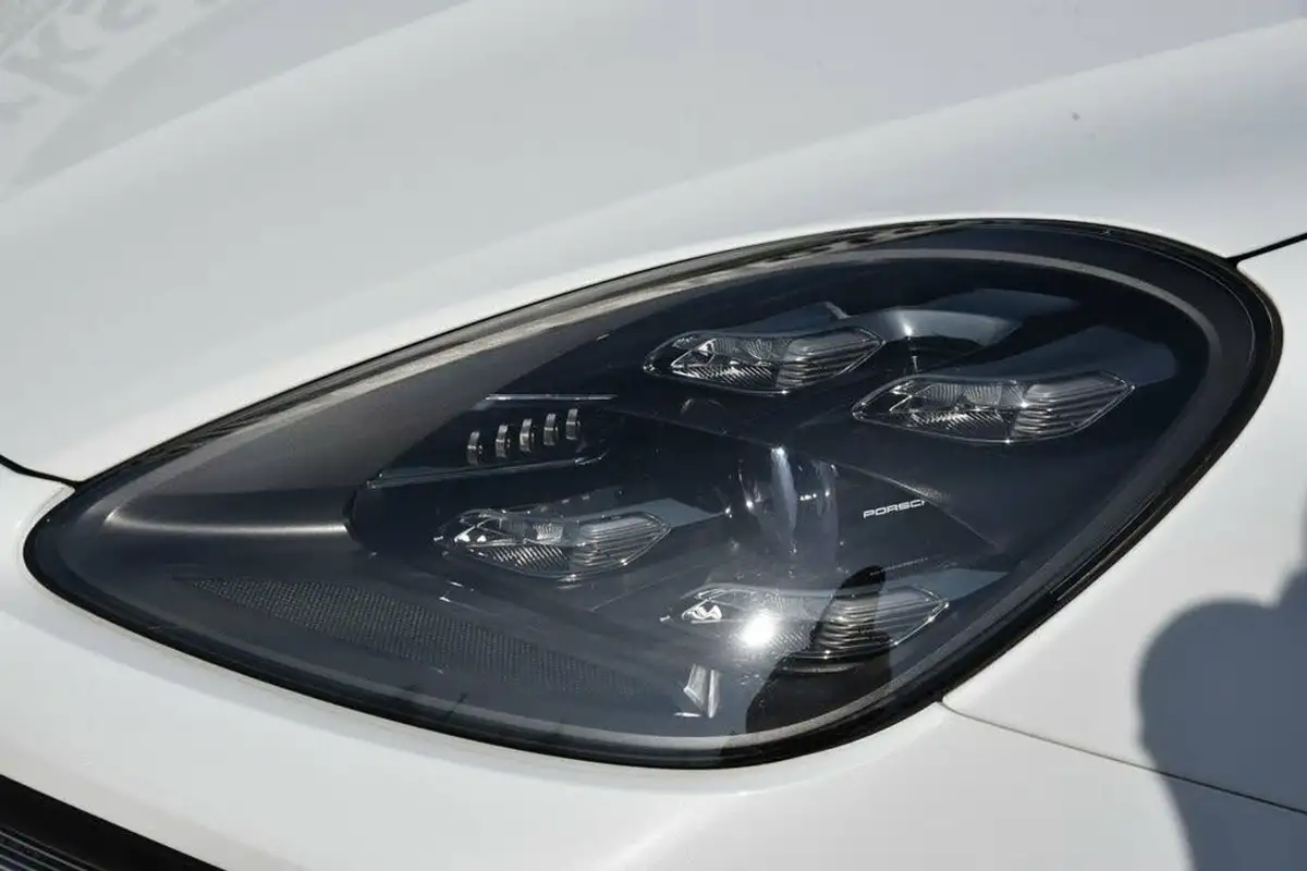 2018-porsche-cayenne-30-v6-s-big-13