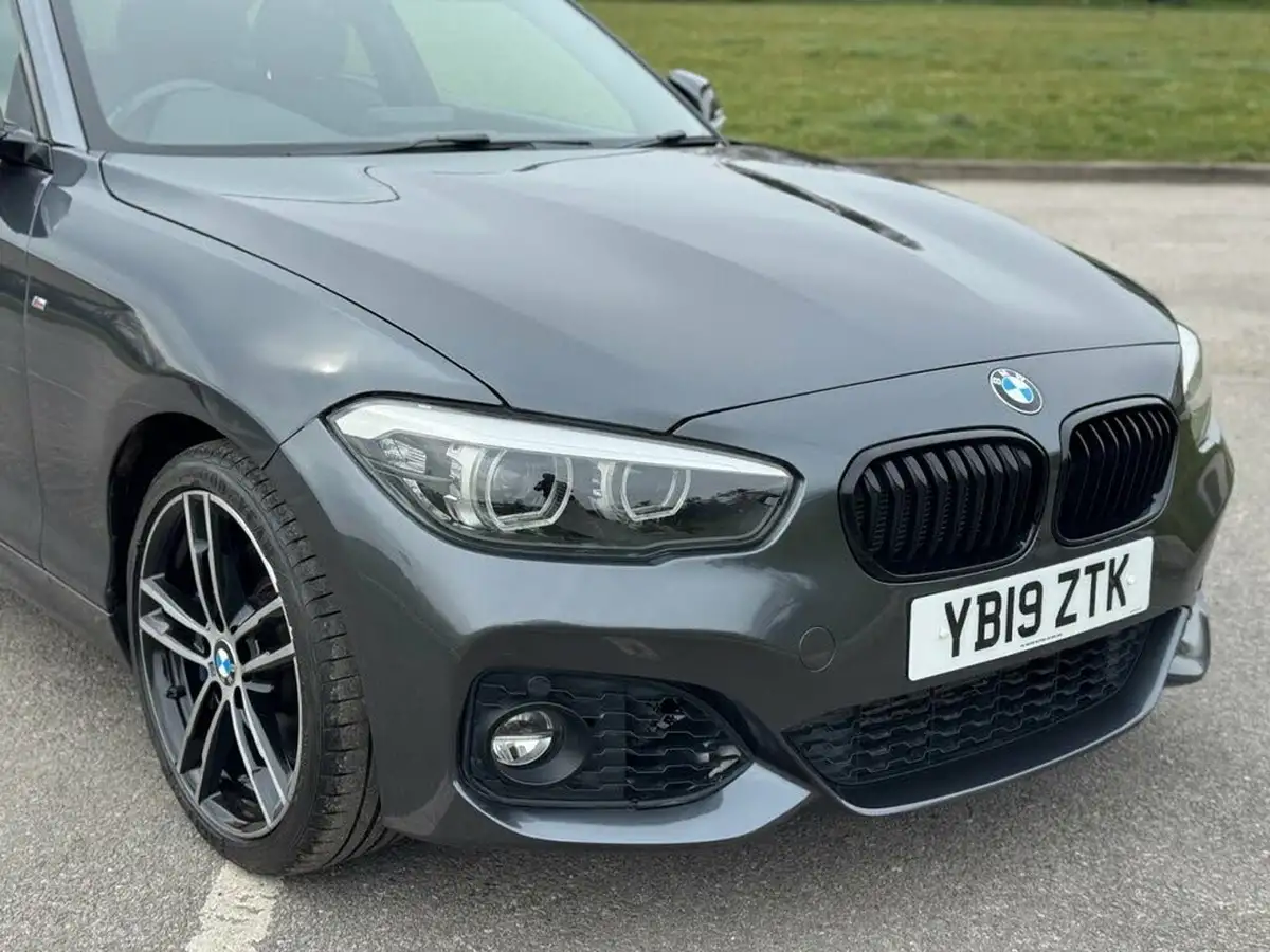 2019-bmw-1-series-15-118i-m-sport-shadow-edition-ss-3d-big-21