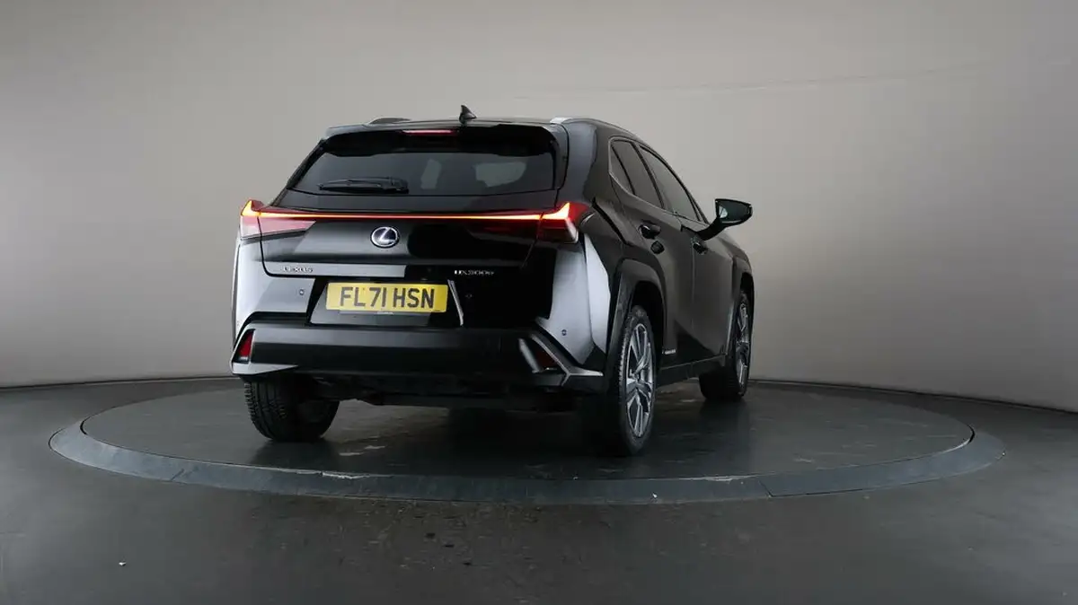 2021-lexus-ux-300e-e-ux-big-71