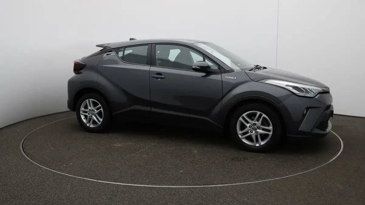 2020-toyota-c-hr-18-vvt-i-icon-parking-pack-big-46