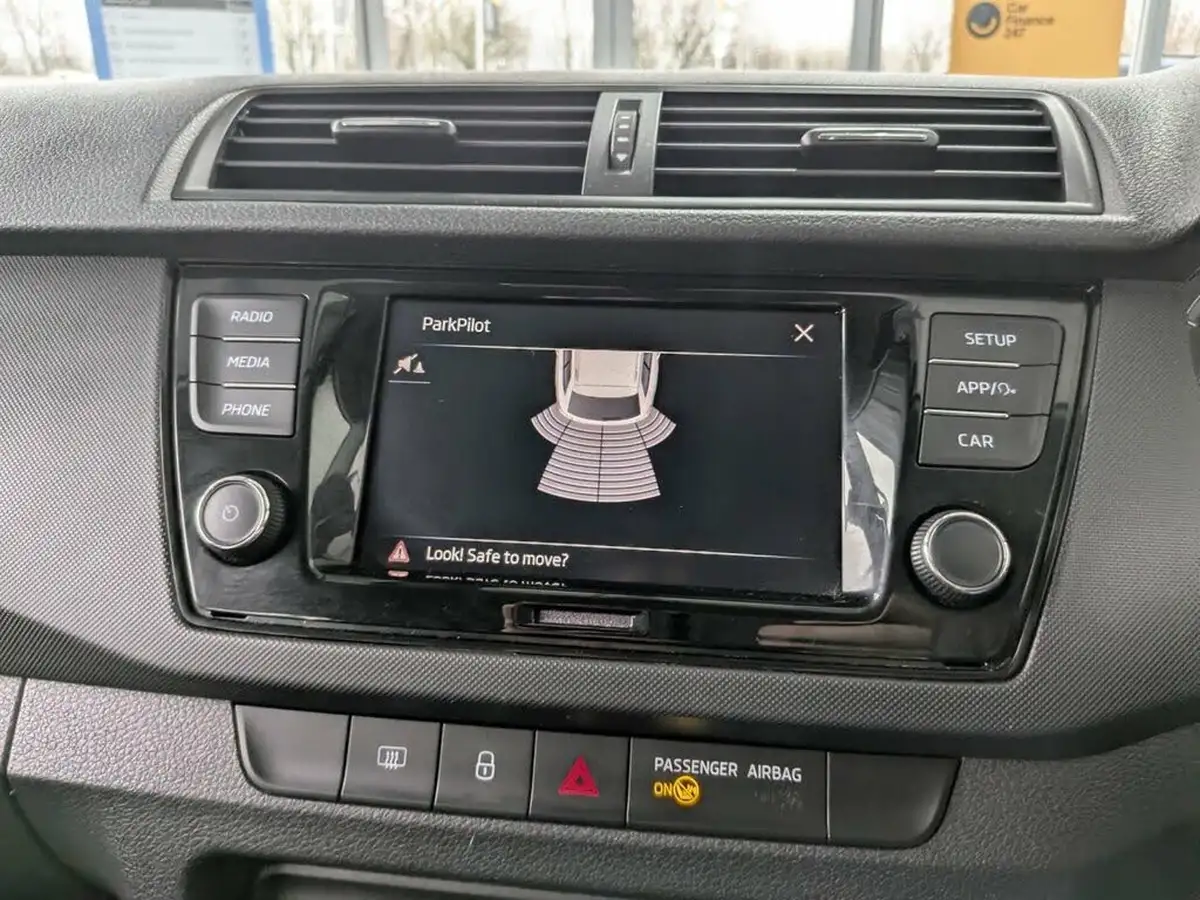 2022-skoda-fabia-10-tsi-se-dsg-big-14