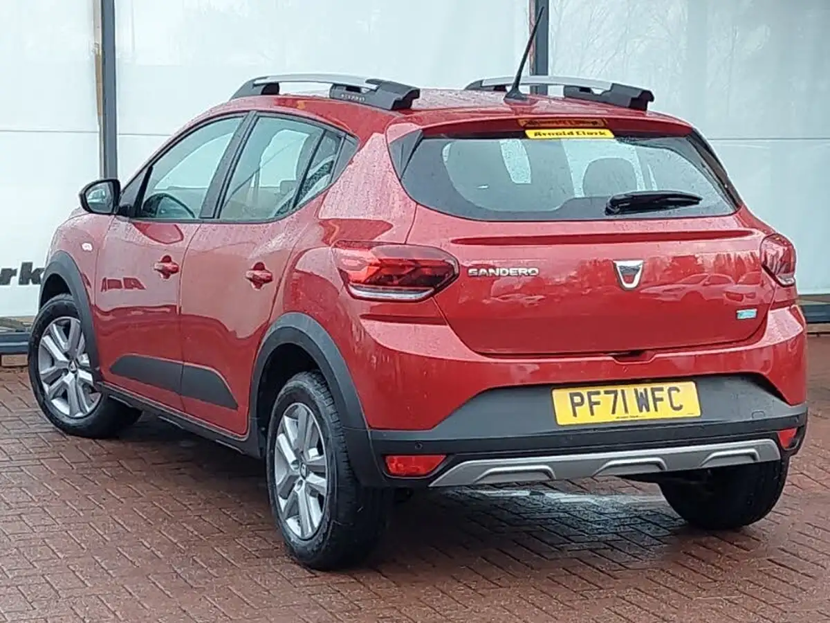 2022-dacia-sandero-stepway-10-tce-comfort-100bhp-bi-fuel-big-1