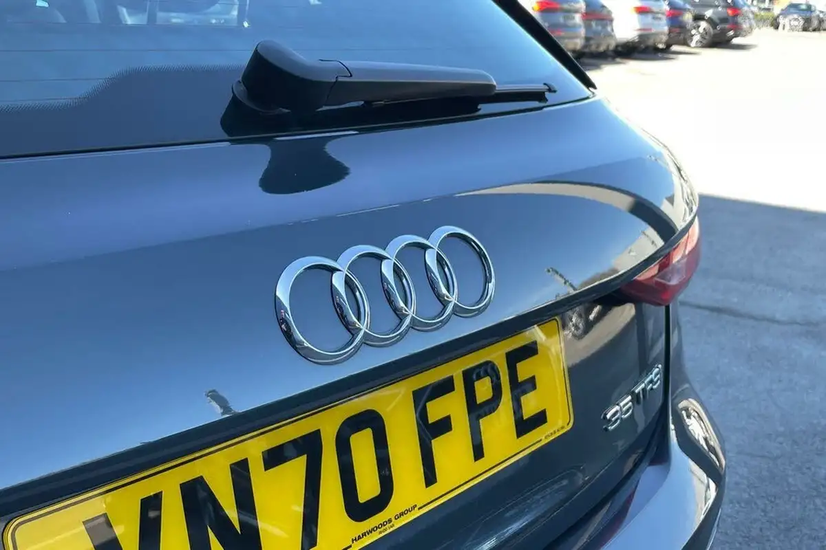 2020-audi-a3-15-35-tfsi-technik-big-48