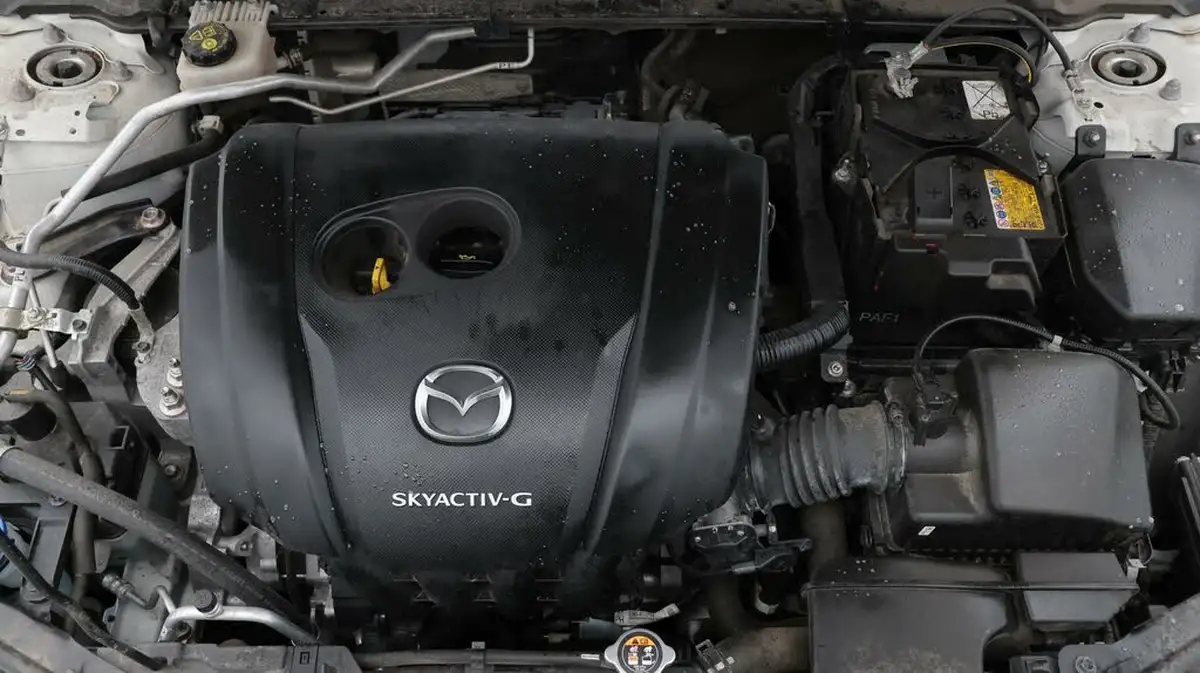 2022-mazda-mazda3-20-sport-lux-122ps-hatchback-5d-auto-big-19