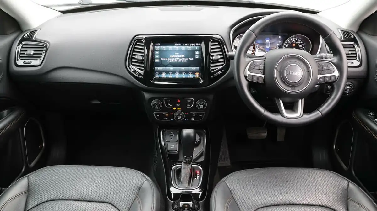 2018-jeep-compass-14-multiair-ii-limited-138bhp-big-13