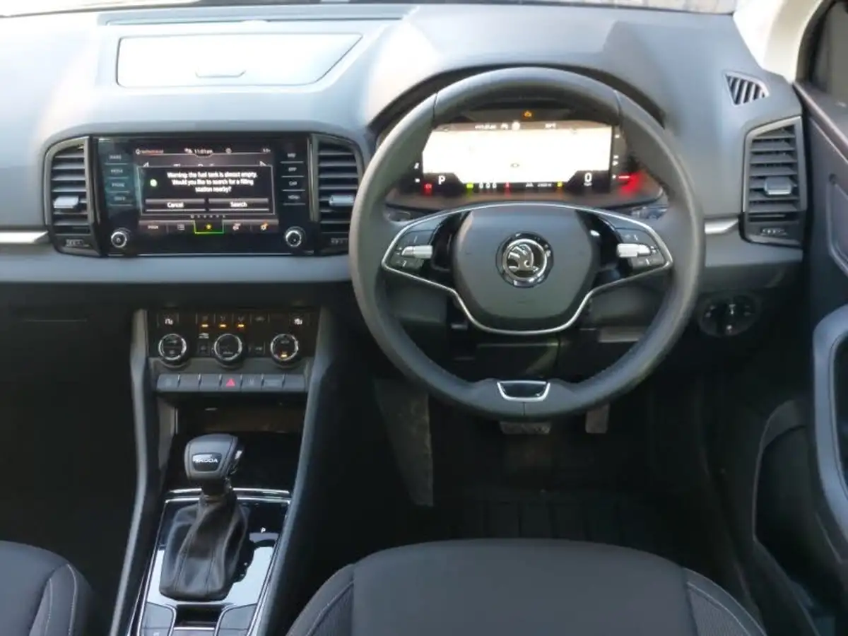 2024-skoda-karoq-15-tsi-se-drive-dsg-big-6