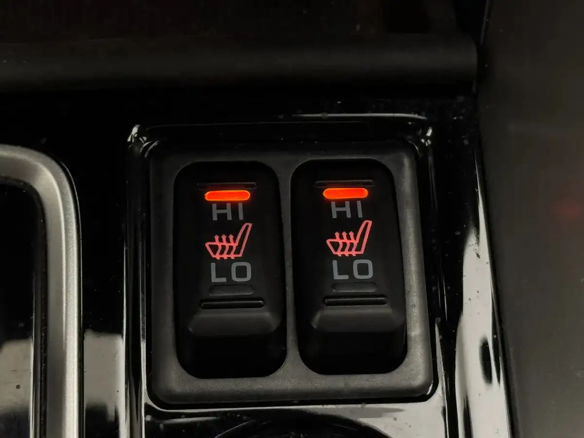 2019-mitsubishi-eclipse-cross-15-black-4wd-auto-big-26