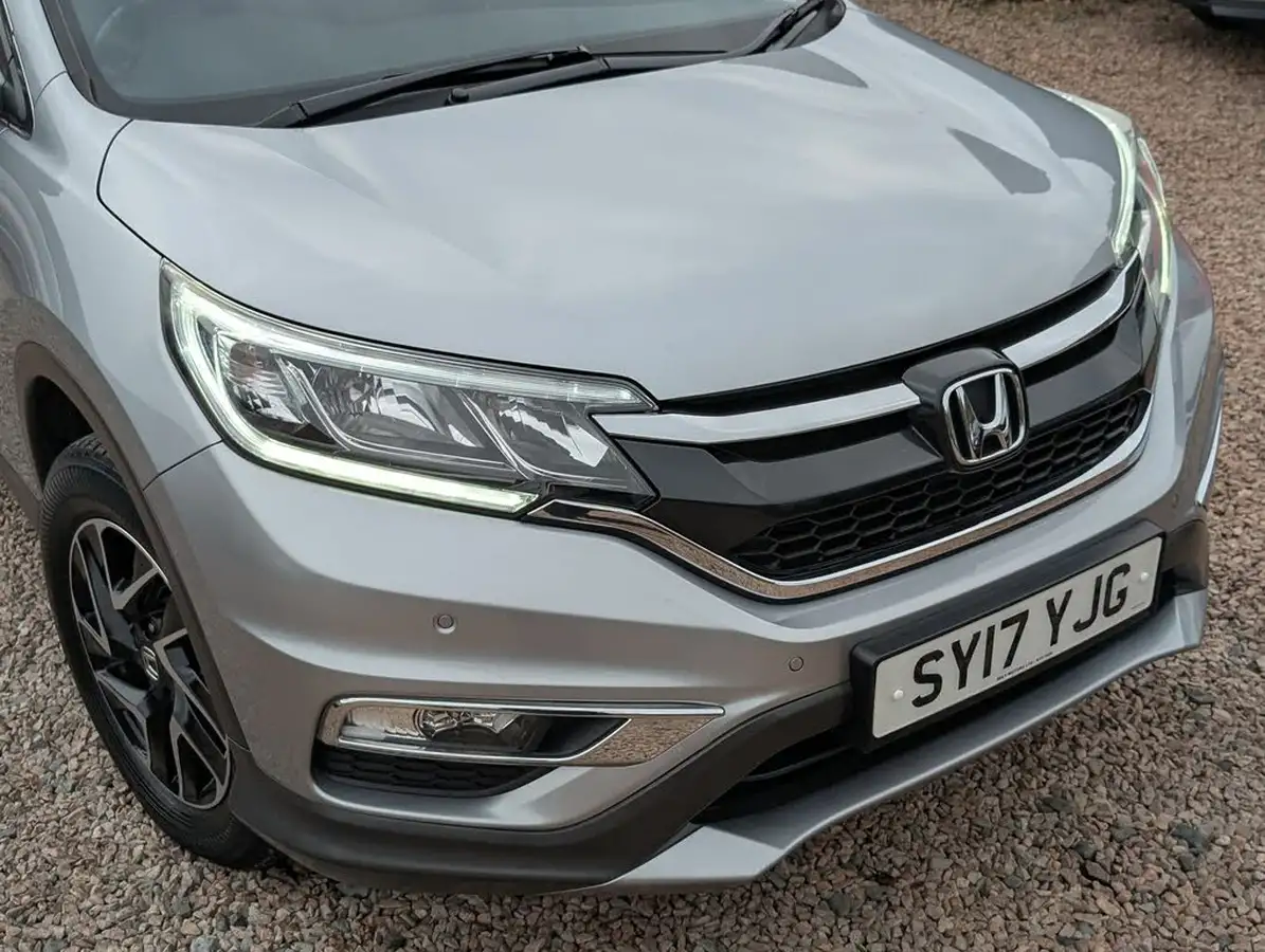 2017-honda-cr-v-16i-dtec-se-plus-160ps-4x4-auto-big-1