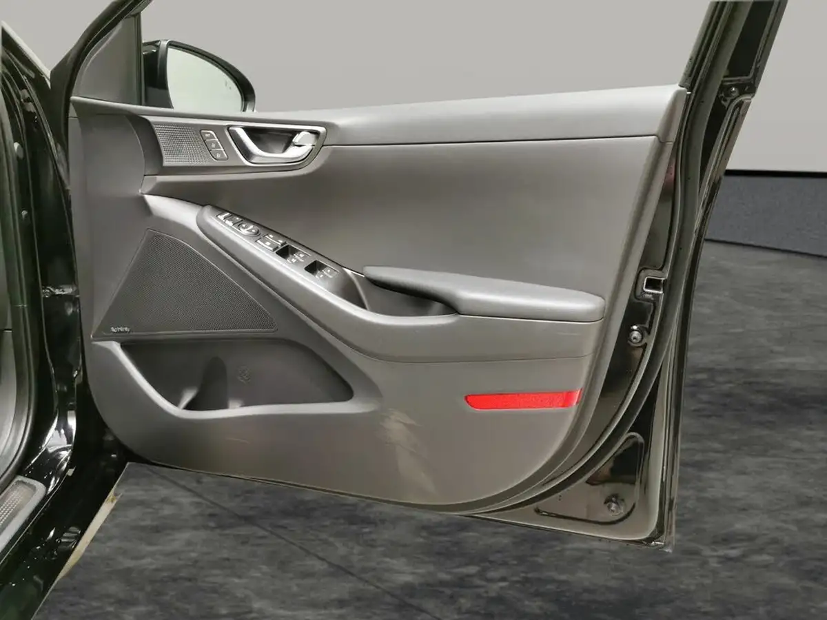2021-hyundai-ioniq-e-premium-se-electric-100kw-big-45