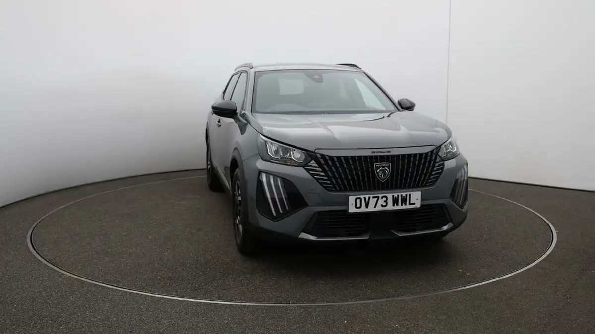 2023-peugeot-2008-suv-12-puretech-allure-big-38