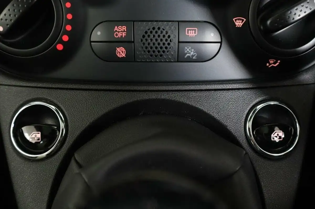 2021-fiat-500-10-dolcevita-big-25