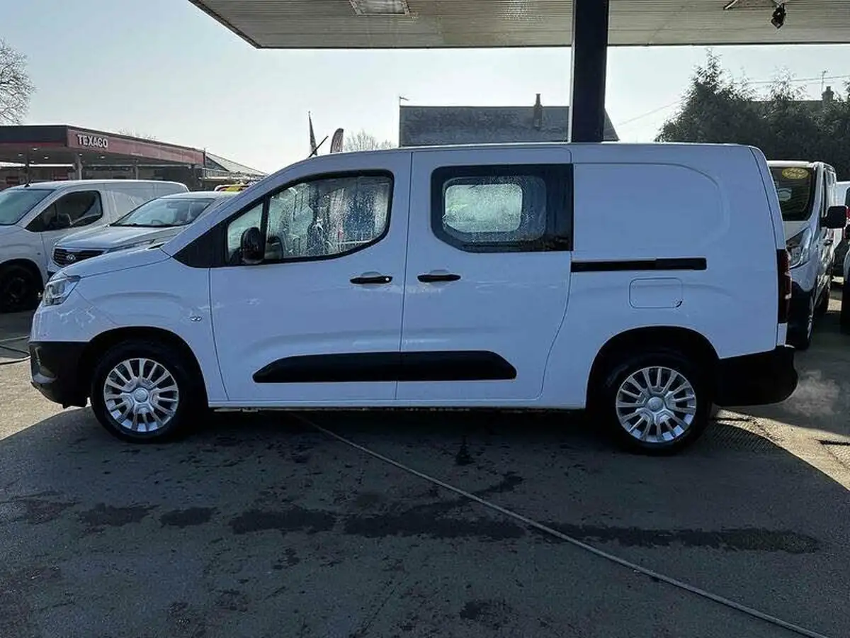 2022-toyota-proace-city-15d-icon-l2-big-23