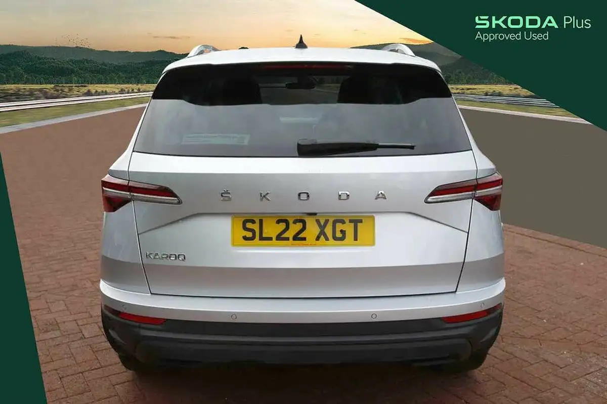 2022-skoda-karoq-15-tsi-se-l-dsg-big-9