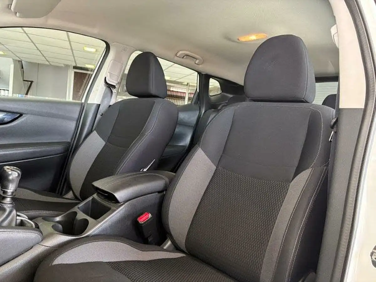 2019-nissan-qashqai-13-dig-t-acenta-premium-140ps-big-23