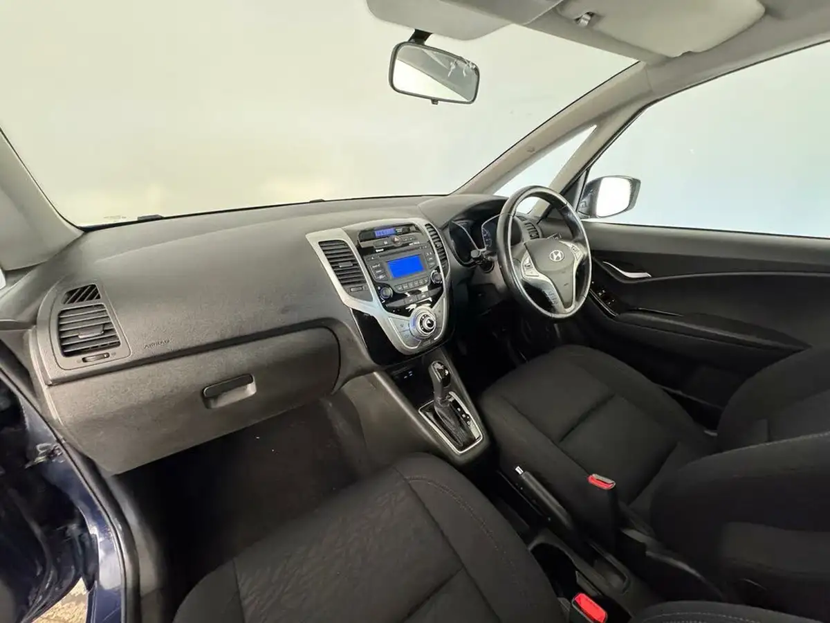 2019-hyundai-ix20-16-se-auto-big-11