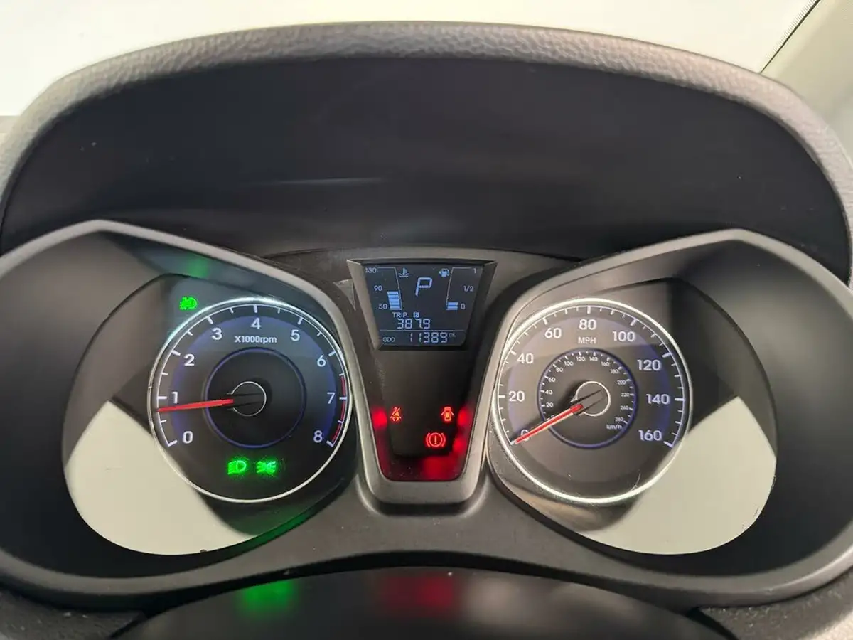 2019-hyundai-ix20-16-se-auto-big-39
