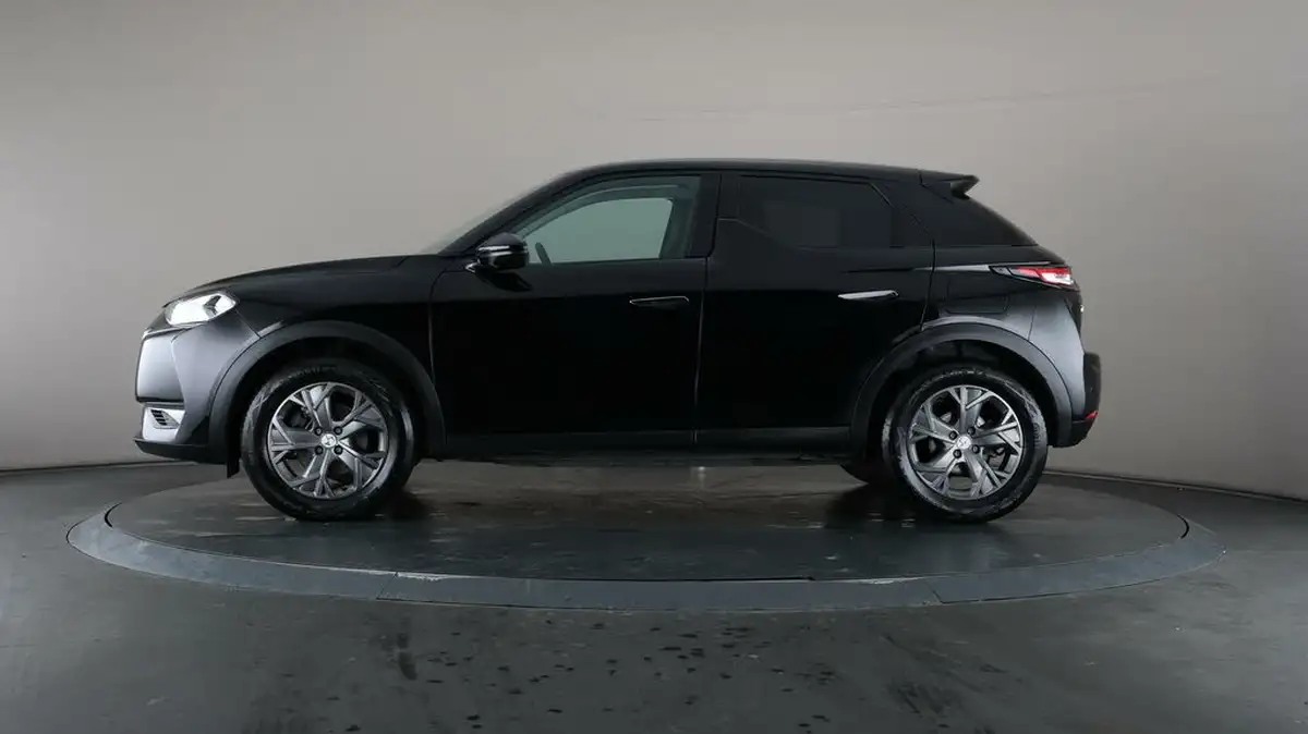 2022-ds-ds-3-crossback-e-tense-bastille-big-27